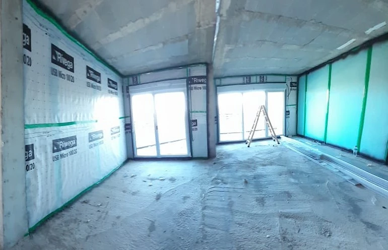 Sellado de encuentros y huecos en cerramientos con ventanas para hermeticidad Passivhaus - Aluzenit